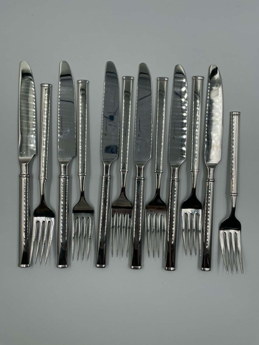 Hampton Forge Signature Tableau 18/10 Stainless Dinner Salad Fork Knife Set